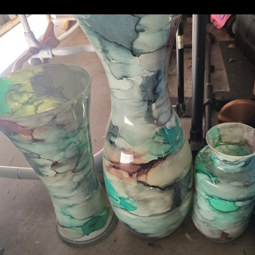 Elegant Marble-Effect Vase Set